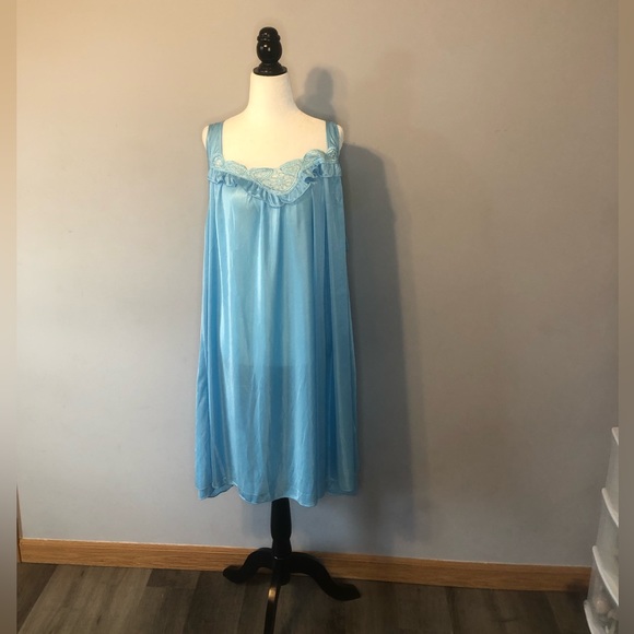 Blue Vintage Nightgown - Picture 3 of 5